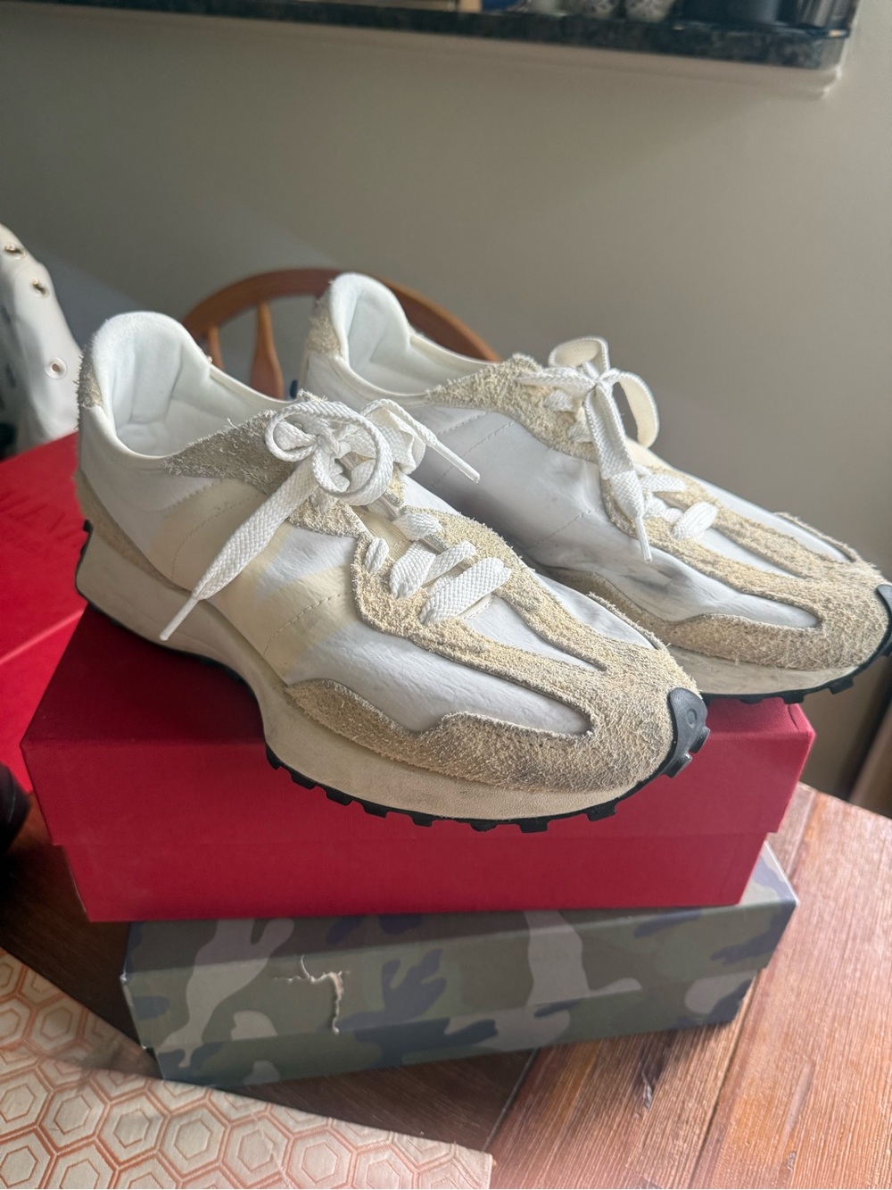 Womens New Balance Leather and Suede Lace-Up Sneakers in Cream